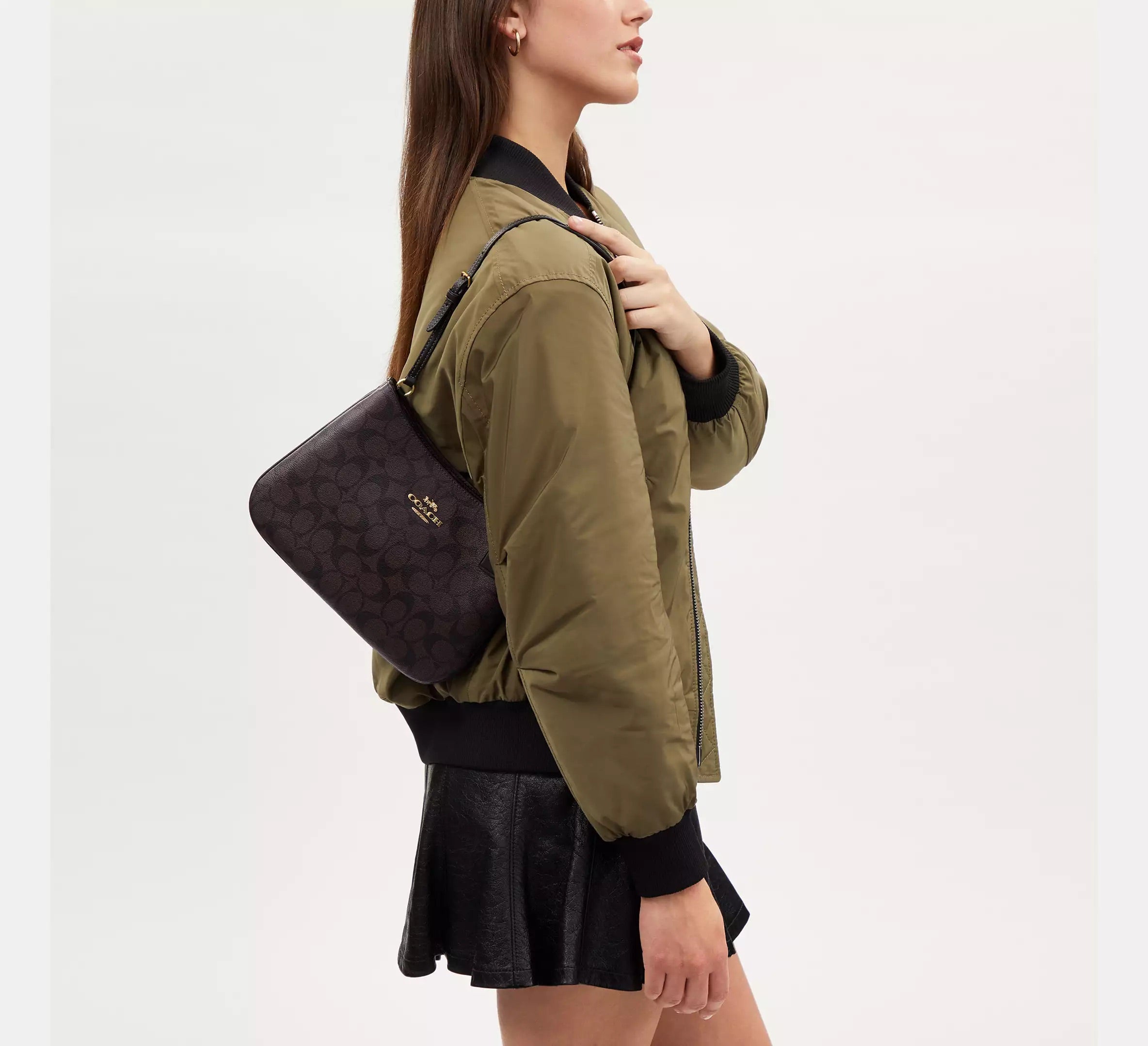 Penelope Shoulder Bag In Signature Canvas