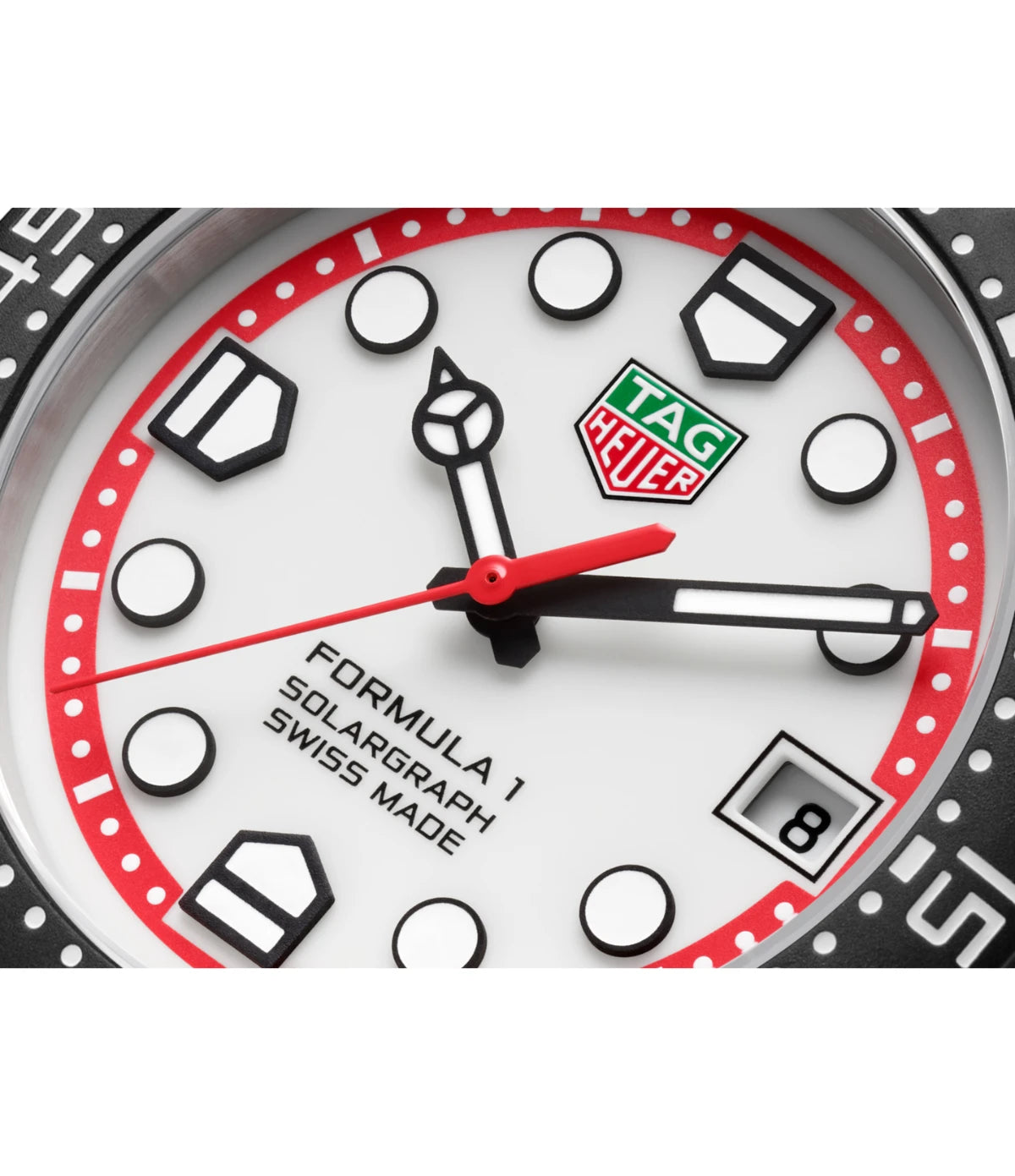 Close-up of the white opalin dial with red flange on the TAG Heuer Formula 1 Solargraph WBY1111.BA0042 showing black lacquered hands and Super-LumiNova indexes