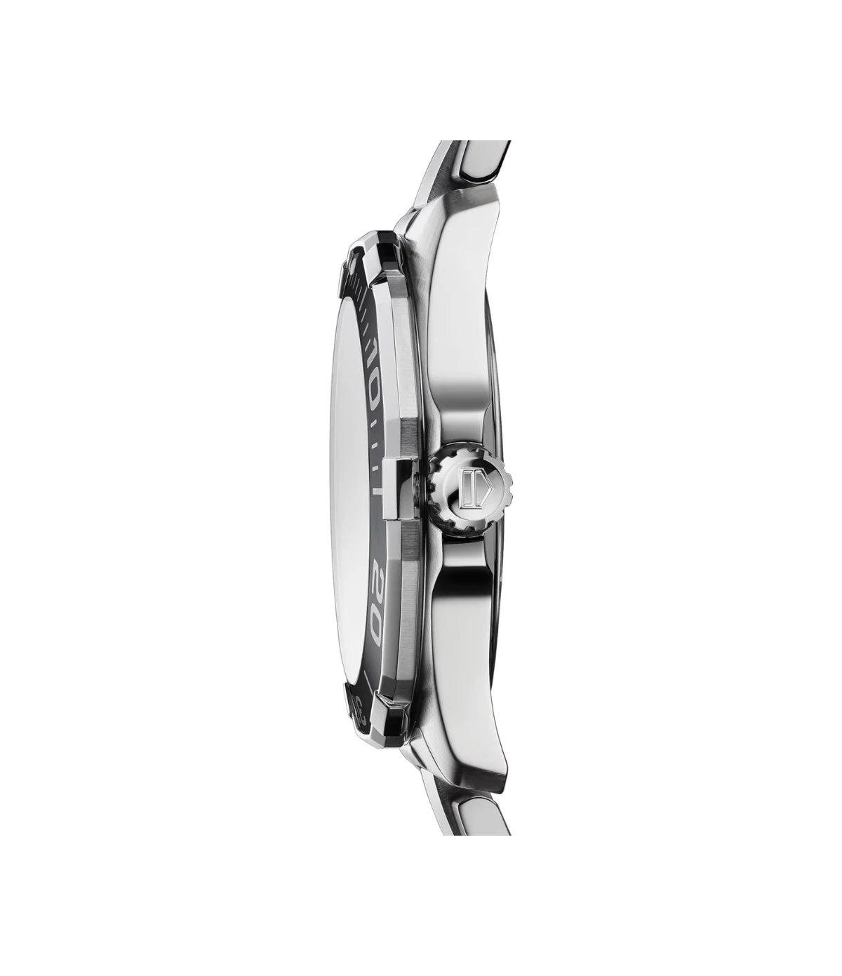 Close-up of the polished screw-down steel crown on the TAG Heuer Aquaracer WAY101A.BA0746