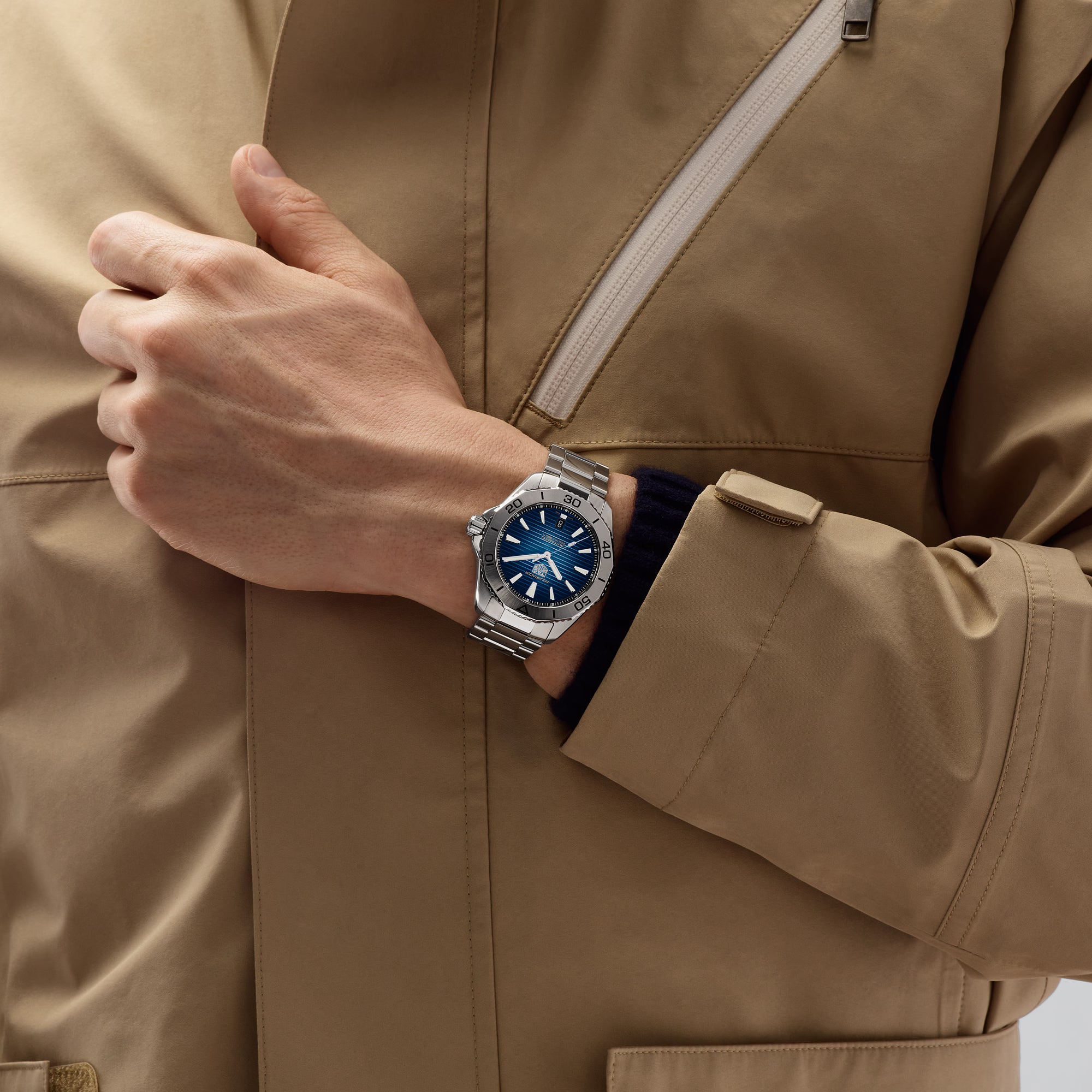 Tag Heuer Aquaracer Professional 200 Date