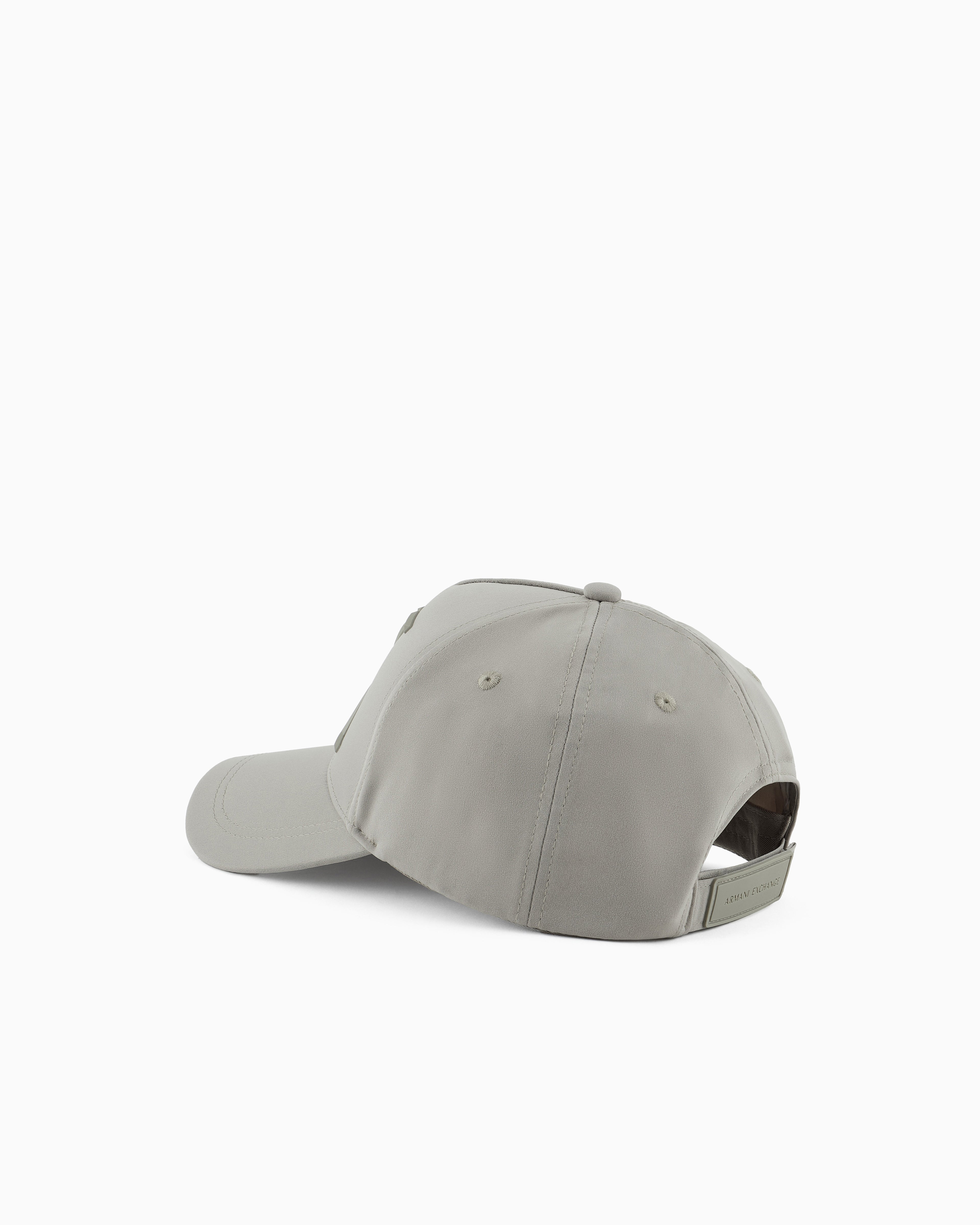 Visor cap with logo
