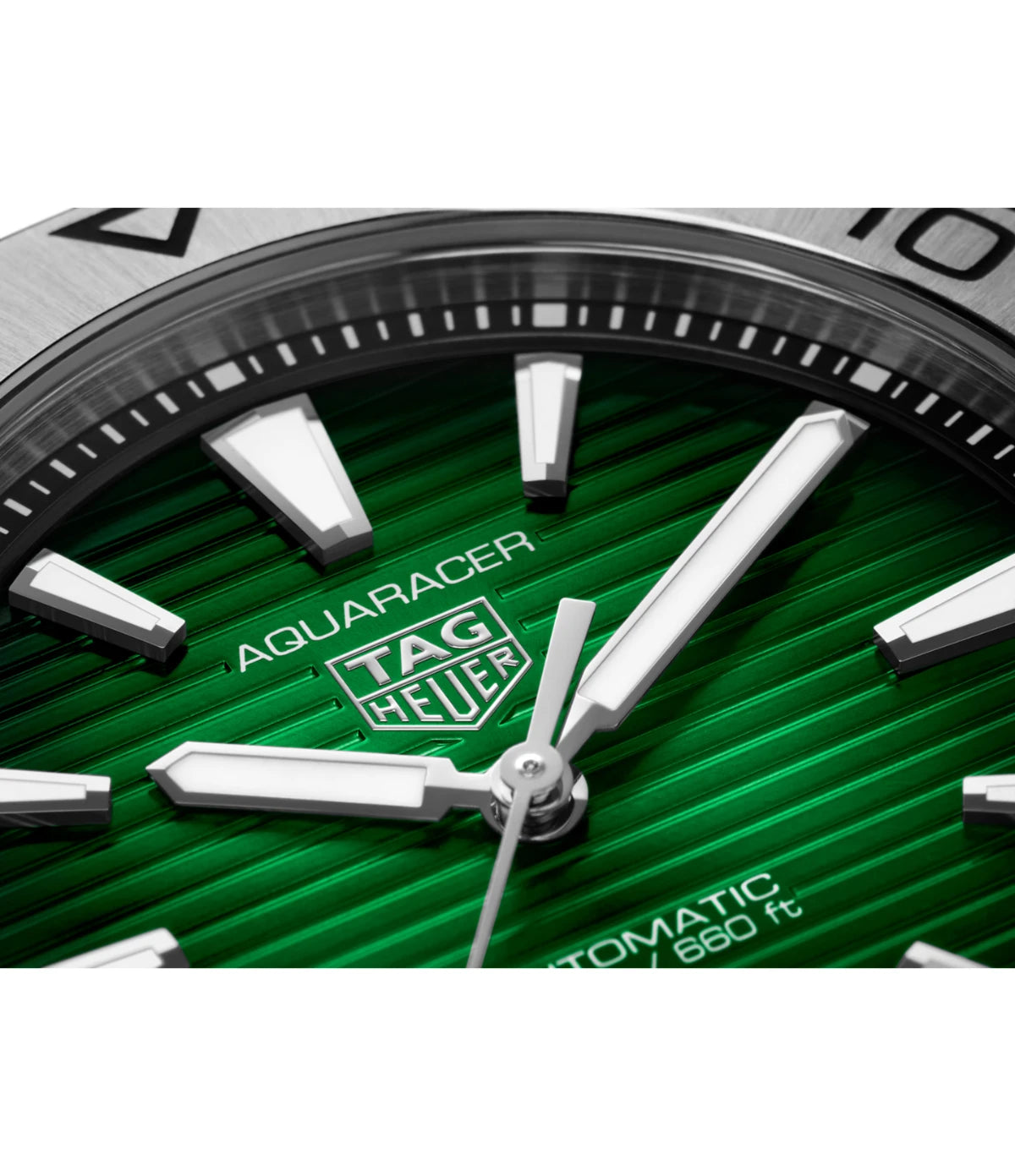 TAG Heuer Aquaracer Professional 200 Date WBP2115.BA0627, a close up on the dial, shows the beautiful green dial.