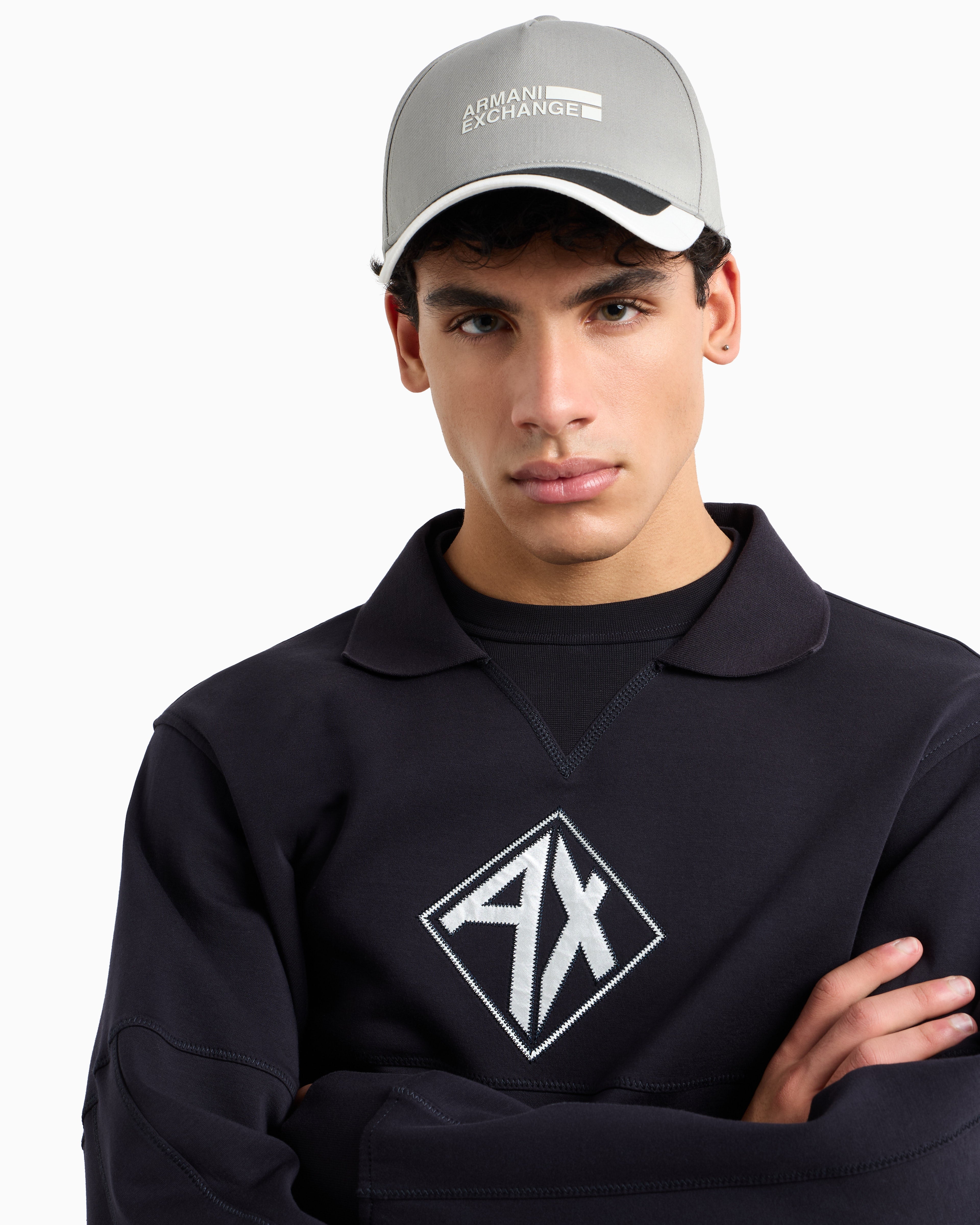 Visor cap with logo