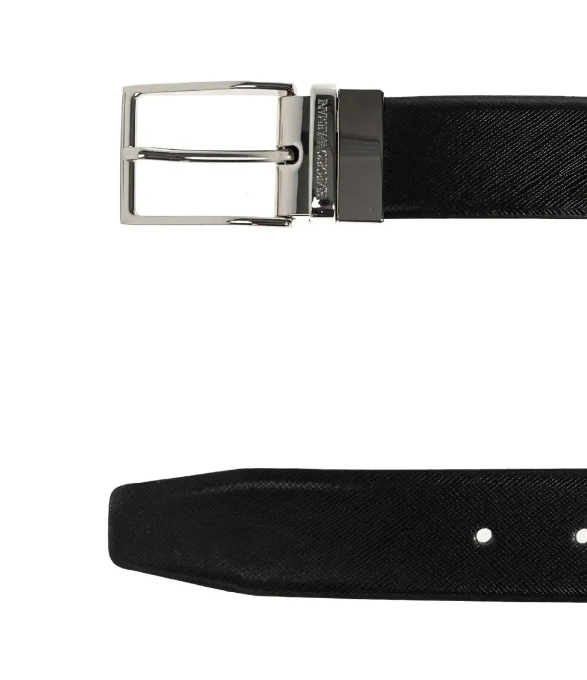 Close-up of the logo buckle and hardware on the Emporio Armani belt CETTIRE-961229211